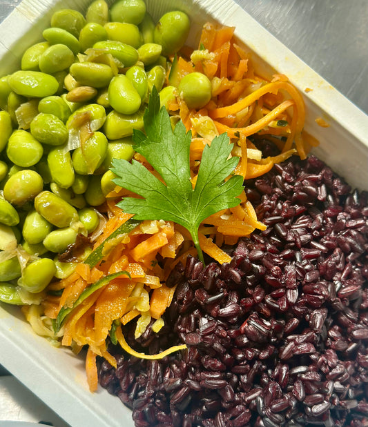 Riso venere con Julienne e Edamame