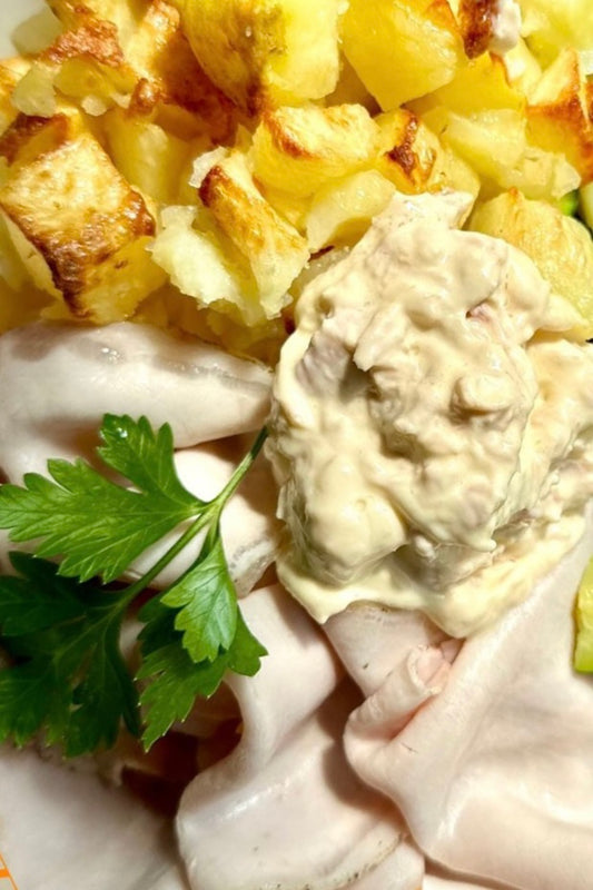 Schiscetta con lonza tonnata, patate e verdure del giorno