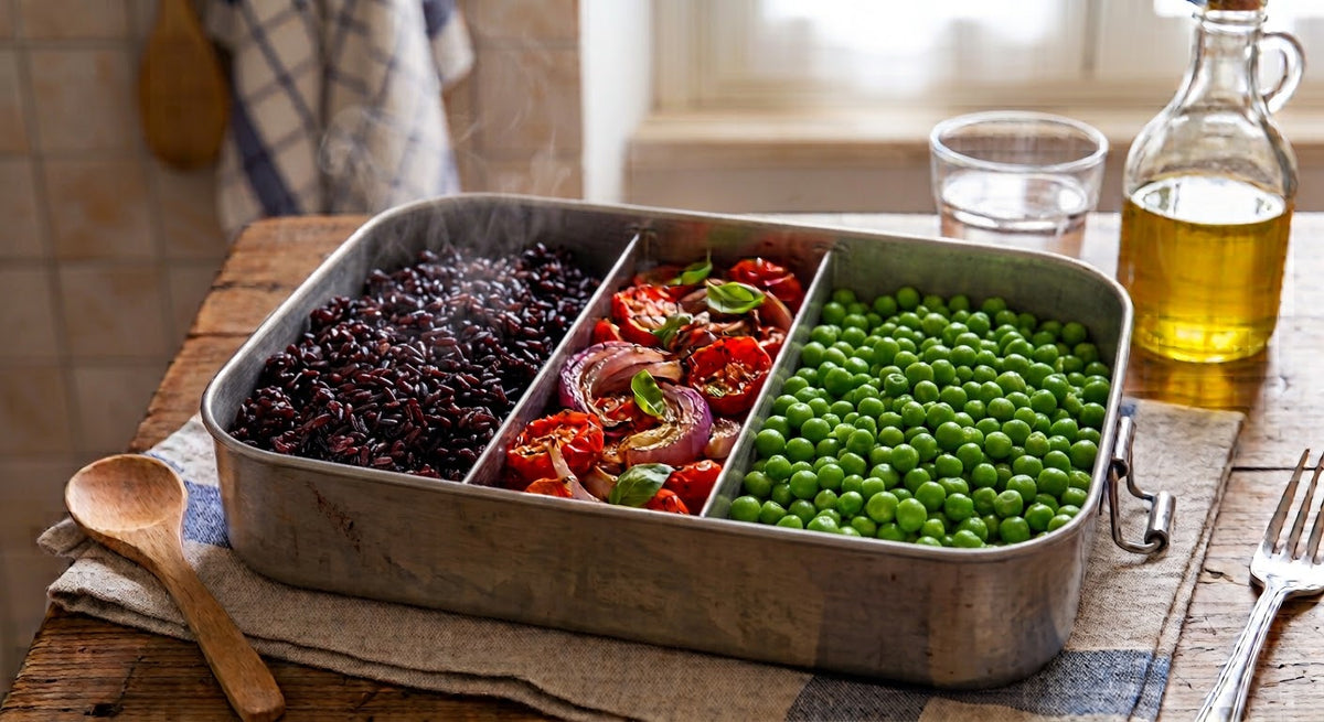 Riso venere, pomodori e cipolle Tropea al forno e piselli